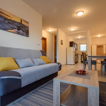 Karmela Appartement *